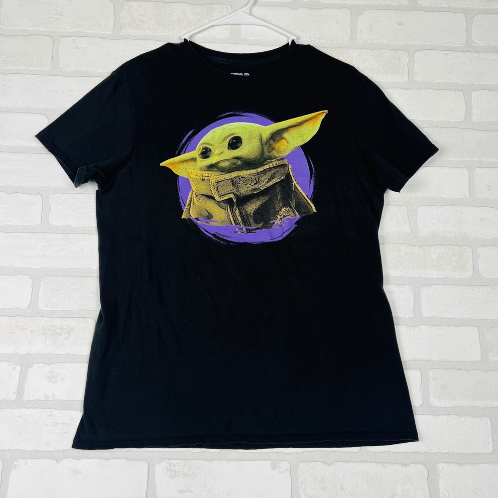 Star Wars The Mandalorian Grogu Baby Yoda Black Graphic Tee Shirt Womens Medium